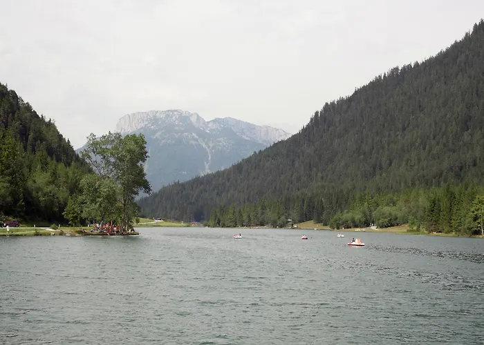 Alluring With Swimming Pool In Tyrol Apartman *