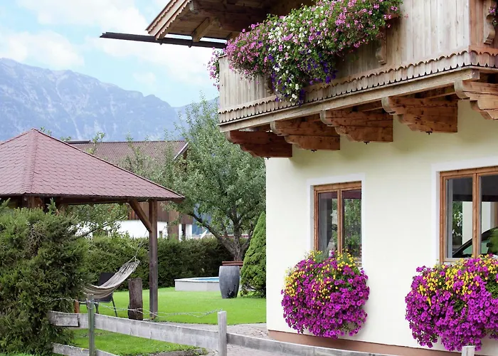 Apartman Alluring With Swimming Pool In Tyrol Waidring