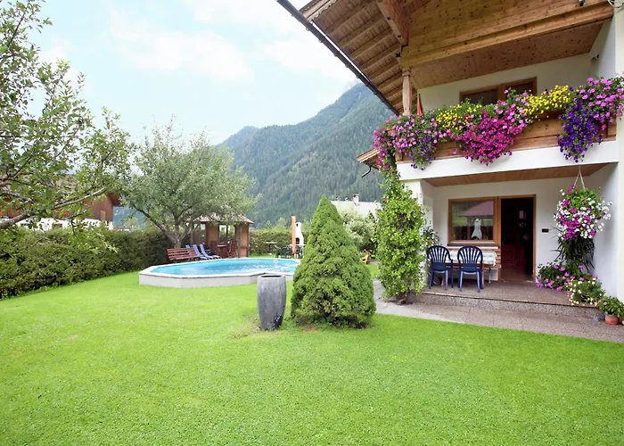 Alluring With Swimming Pool In Tyrol شقة