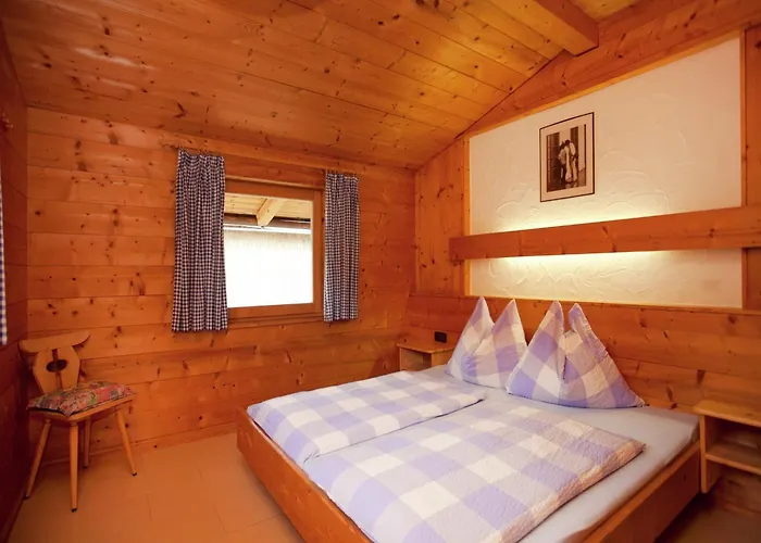 Alluring With Swimming Pool In Tyrol Apartman *